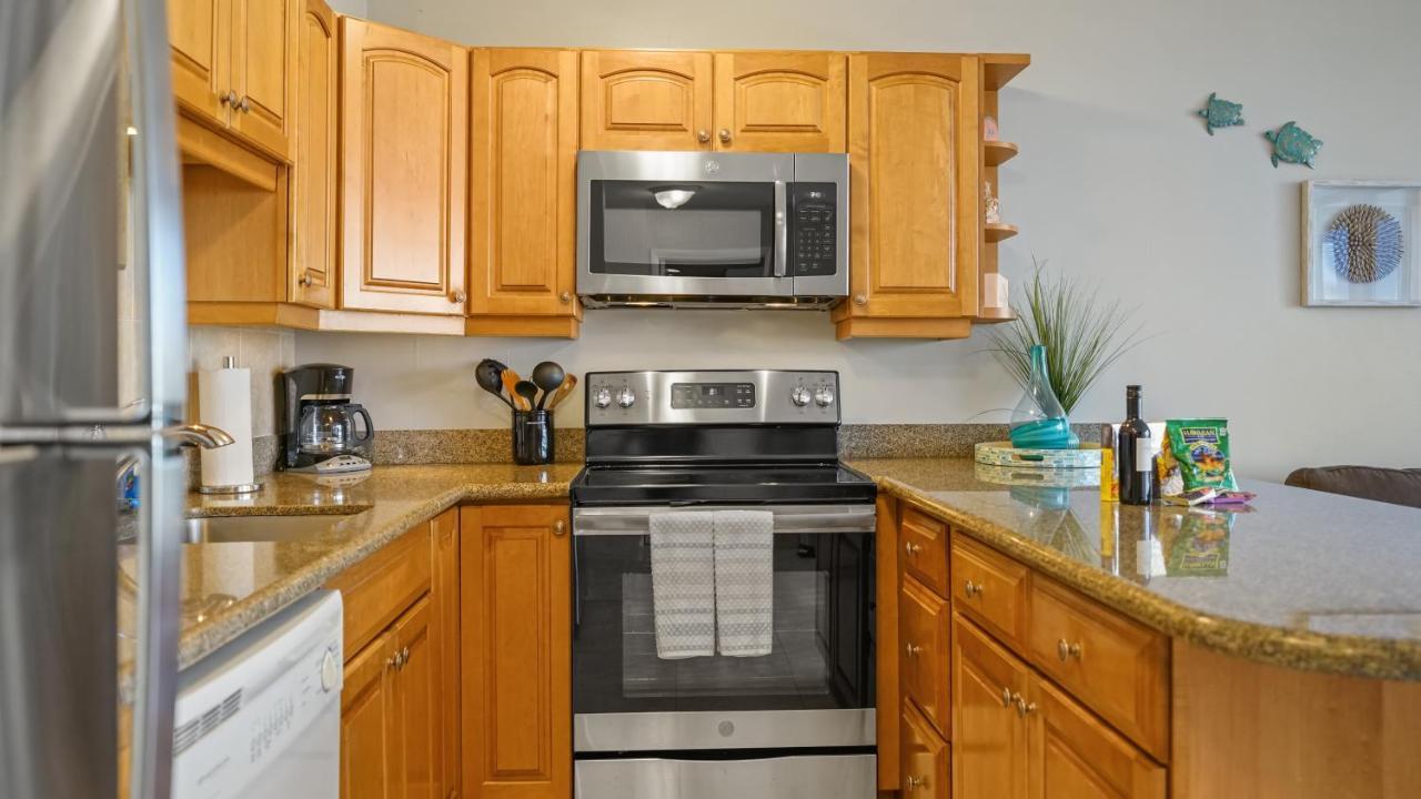 Waikiki Banyan Suites W Free Parking 檀香山 外观 照片
