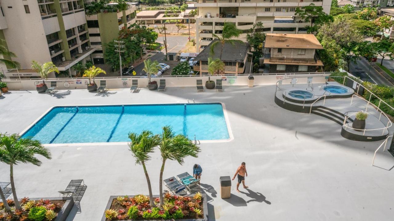 Waikiki Banyan Suites W Free Parking 檀香山 外观 照片